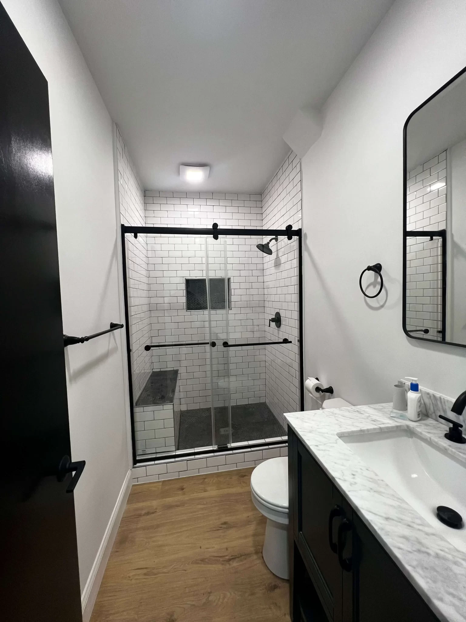 bathroom remodeling pottstown pa - why choose us - black and white theme